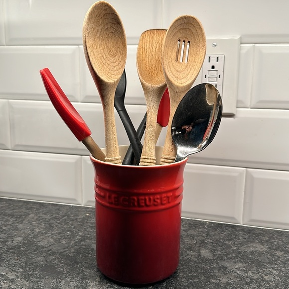 Le Creuset Kitchen Utensil Holder - Picture 5 of 5